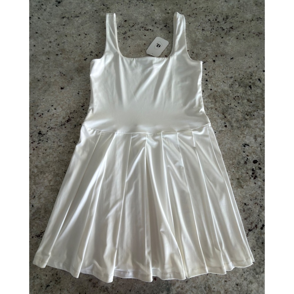 Elodie White Pleated Fit & Flare Dress Size M NWT